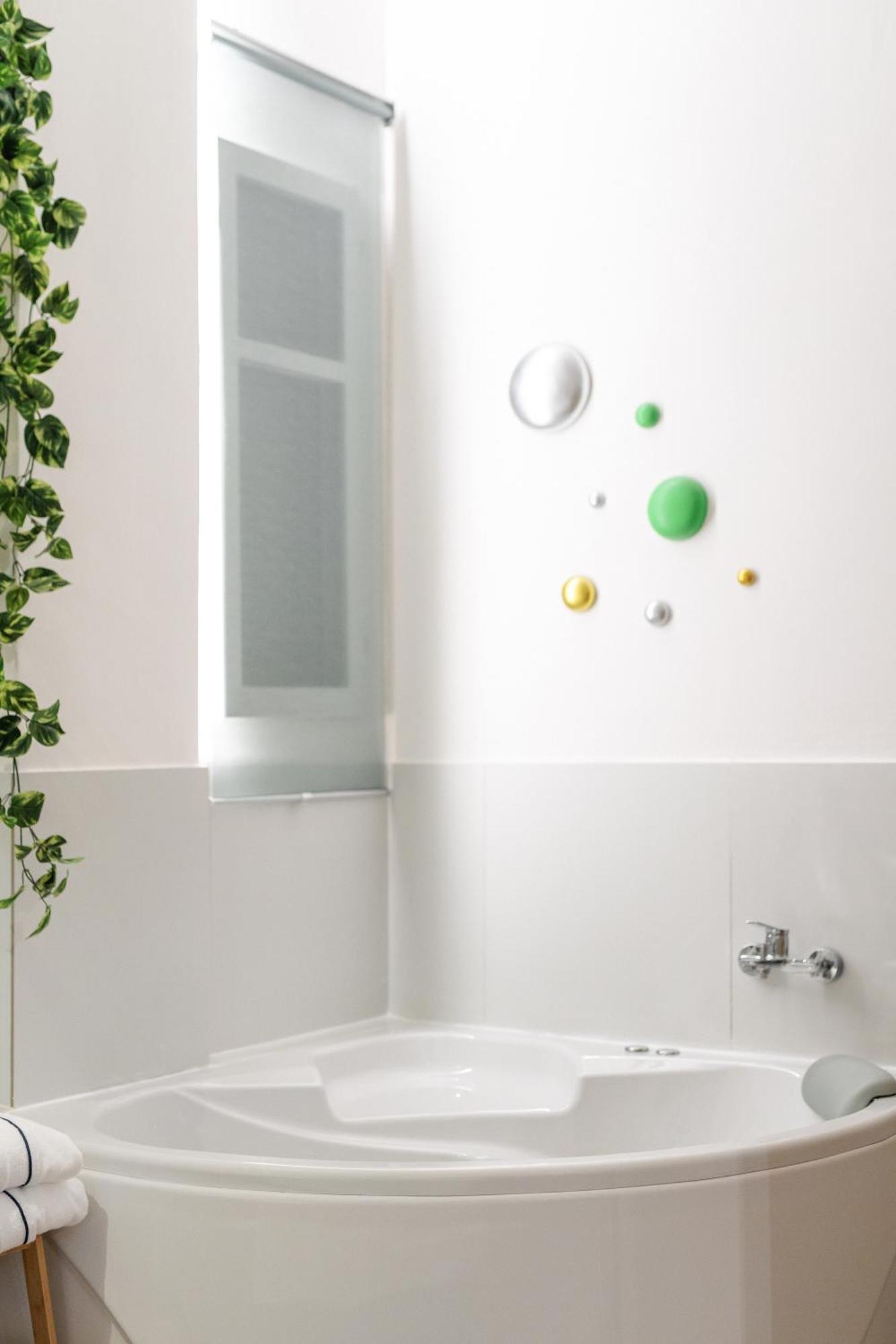 Couple-In Magical Suite With Jacuzzi Tessalónica Exterior foto
