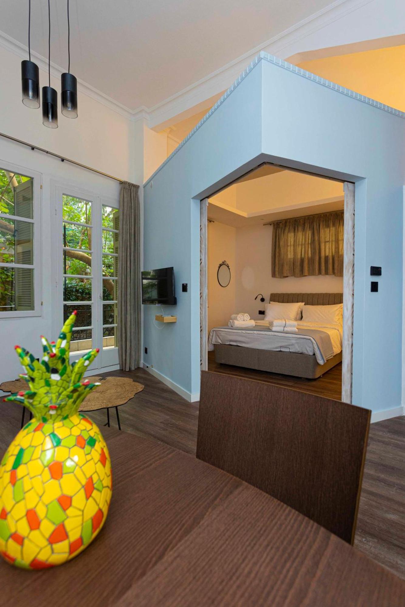 Couple-In Magical Suite With Jacuzzi Tessalónica Exterior foto